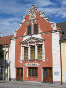 Das Heimatmuseum befindet sich im Rathaus. Ratausstrasse 5 (Linker Eingang)